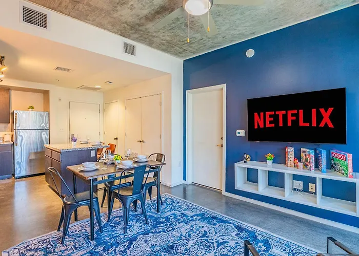 Unwind Near Phx Dt Gym Balcony Pool Parking Wd Apartment *