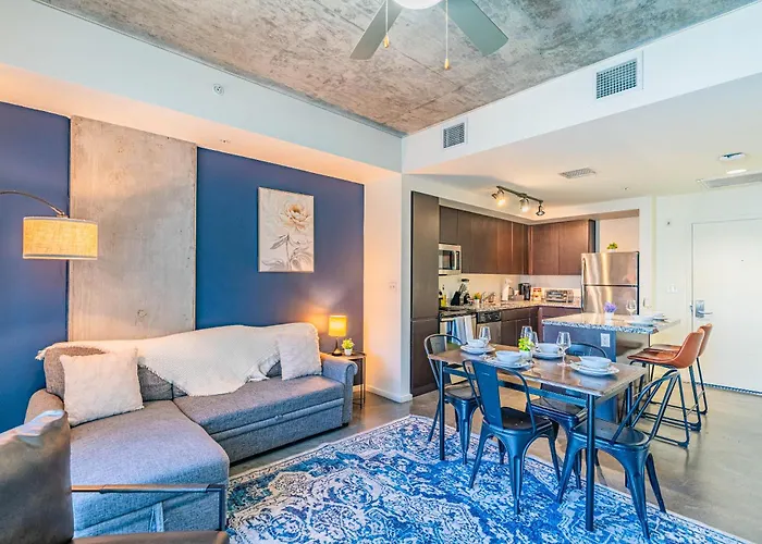 Unwind Near Phx Dt Gym Balcony Pool Parking Wd Apartment Phoenix