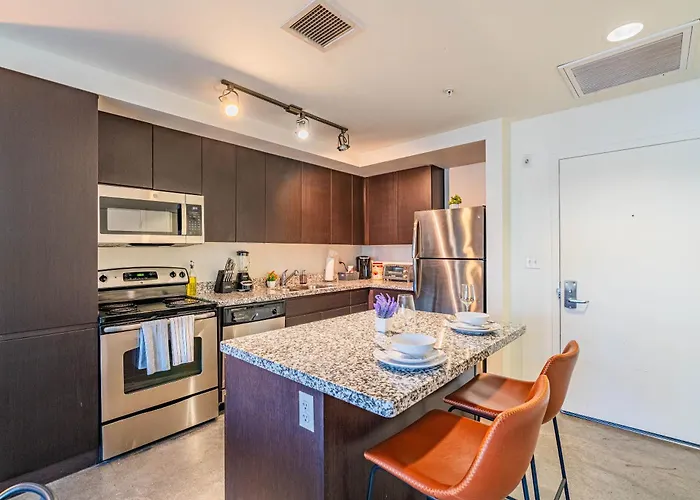 Unwind Near Phx Dt Gym Balcony Pool Parking Wd * Phoenix