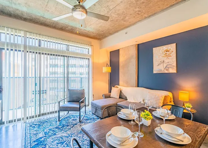Apartment Unwind Near Phx Dt Gym Balcony Pool Parking Wd *